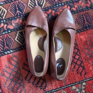 B.O.C. Janella Vegan Leather Pointed Flats